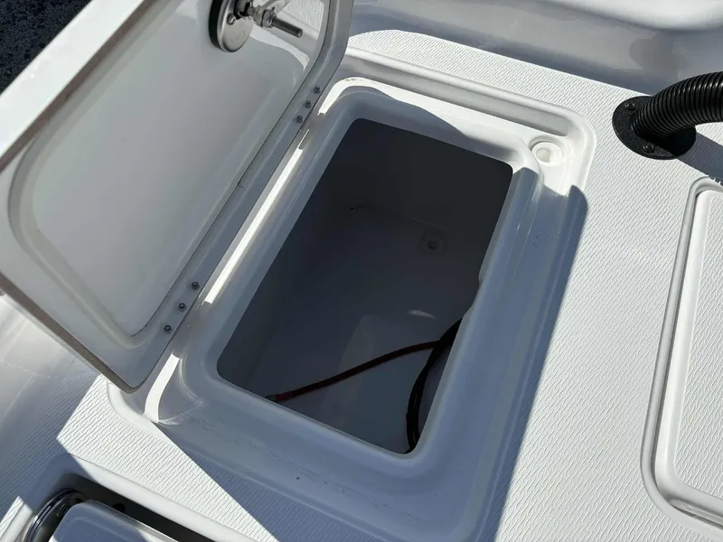 Slide: The Image of Blazer Purebay 2026 - 24