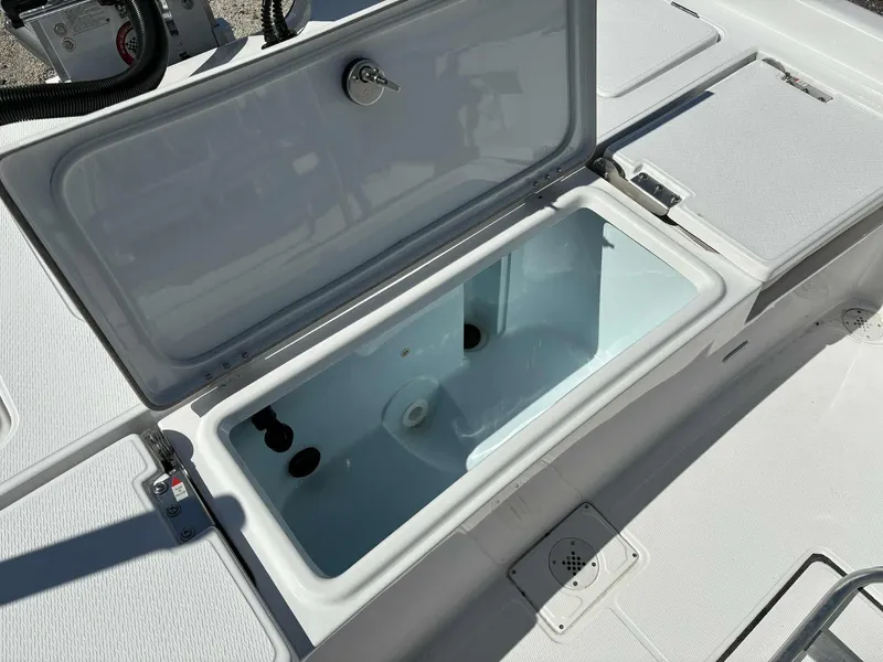 Slide: The Image of Blazer Purebay 2026 - 25