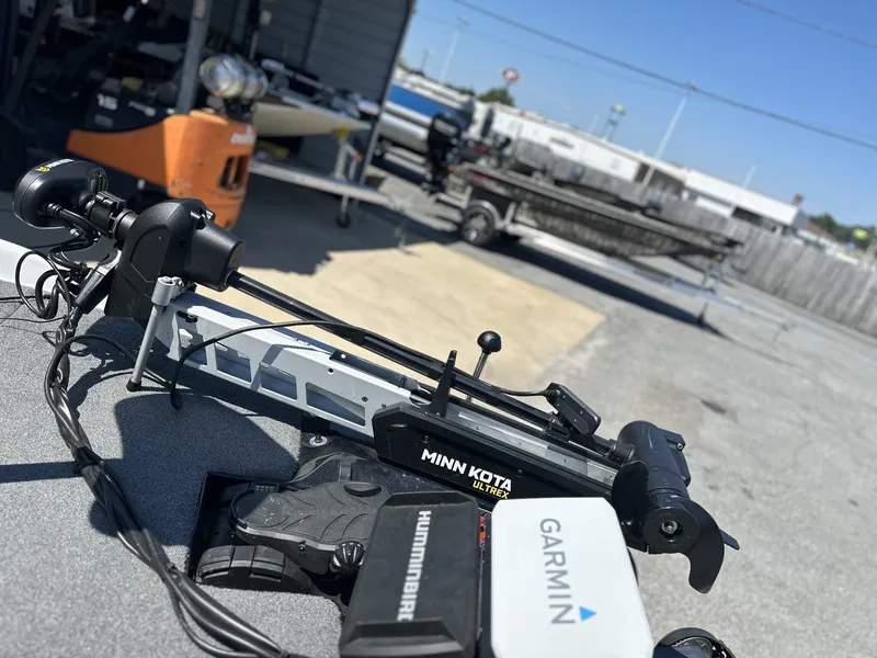 Slide: The Image of Bass Cat Bobcat 2023 - 10