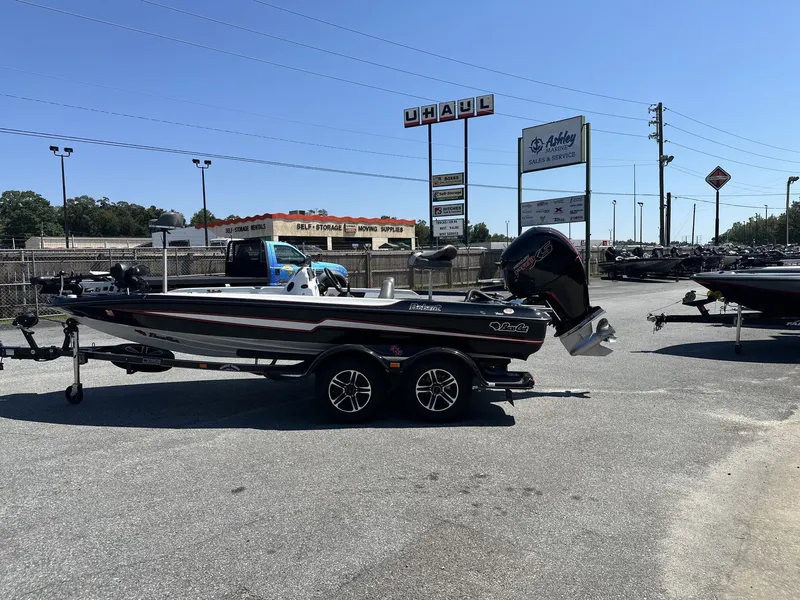 Slide: The Image of Bass Cat Bobcat 2023 - 3