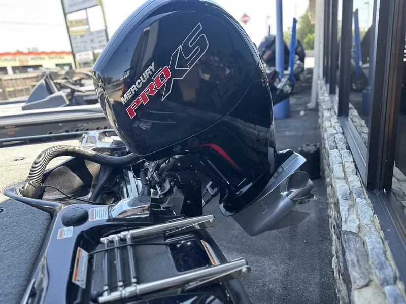 Slide: The Image of Bass Cat Bobcat 2023 - 6