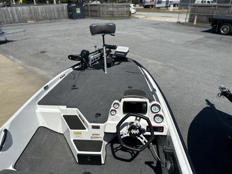 Slide: The Image of Bass Cat Bobcat 2023 - 8