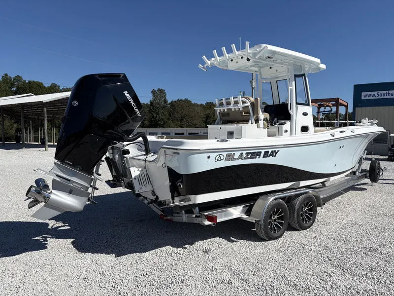 Slide: The Image of Blazer Bay Makaira 2600 2026 - 2