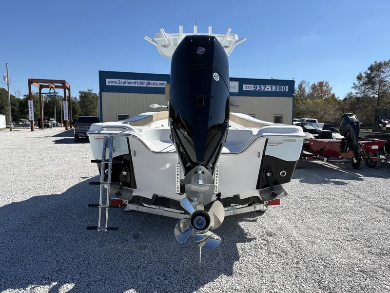 Slide: The Image of Blazer Bay Makaira 2600 2026 - 4