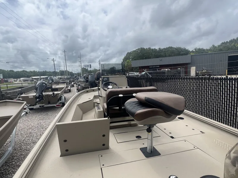 Slide: The Image of Excel Bay Pro 220 220 ELITE 2026 - 8