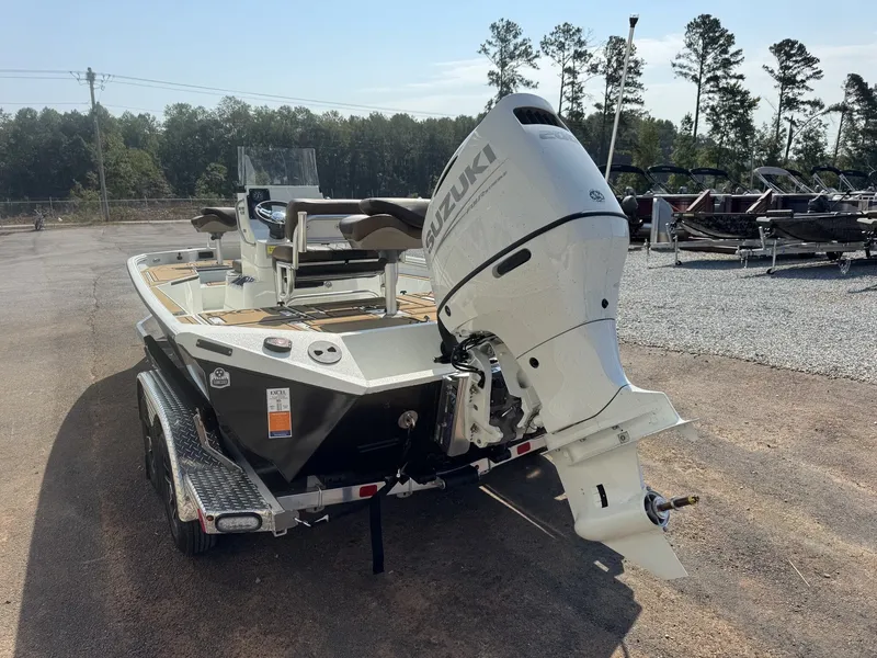 Slide: The Image of Excel 220 Bay Pro Elite 2026 - 7