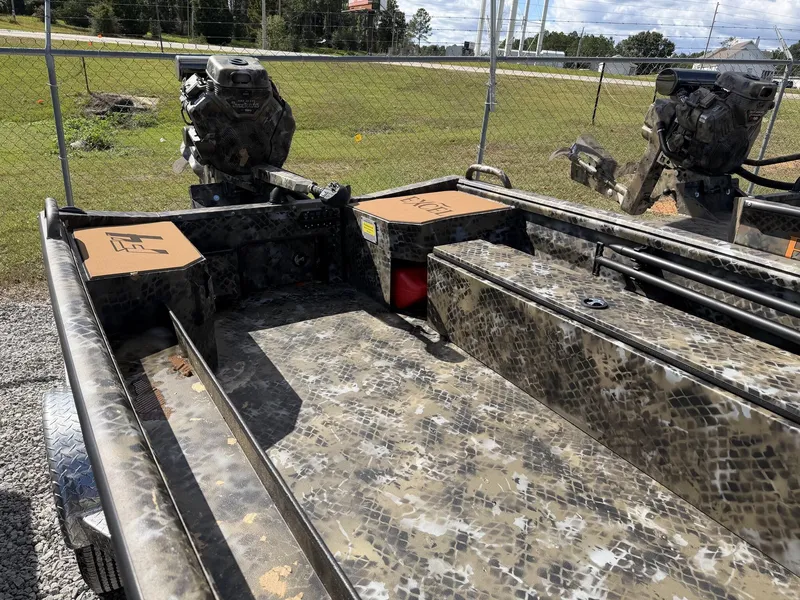 Slide: The Image of Excel Shallow Water F4 175 PRO 2026 - 6