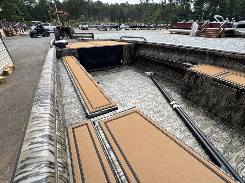 Slide: The Image of Excel 1754 Shallow Water F4 2026 - 8