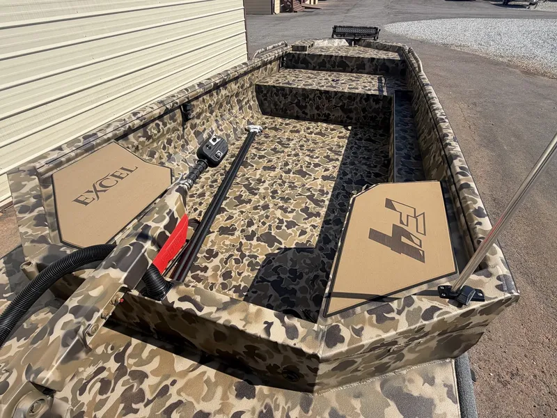 Slide: The Image of Excel 1754 Shallow Water F4 Pro 2026 - 5