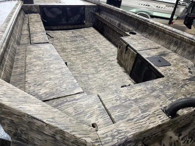 Slide: The Image of Excel Viper F4 1751 VIPER ALUMINUM TRAILER 2026 - 6