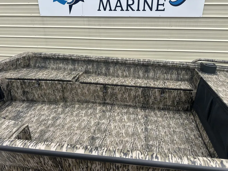 Slide: The Image of Excel Viper F4 1751 2026 - 6