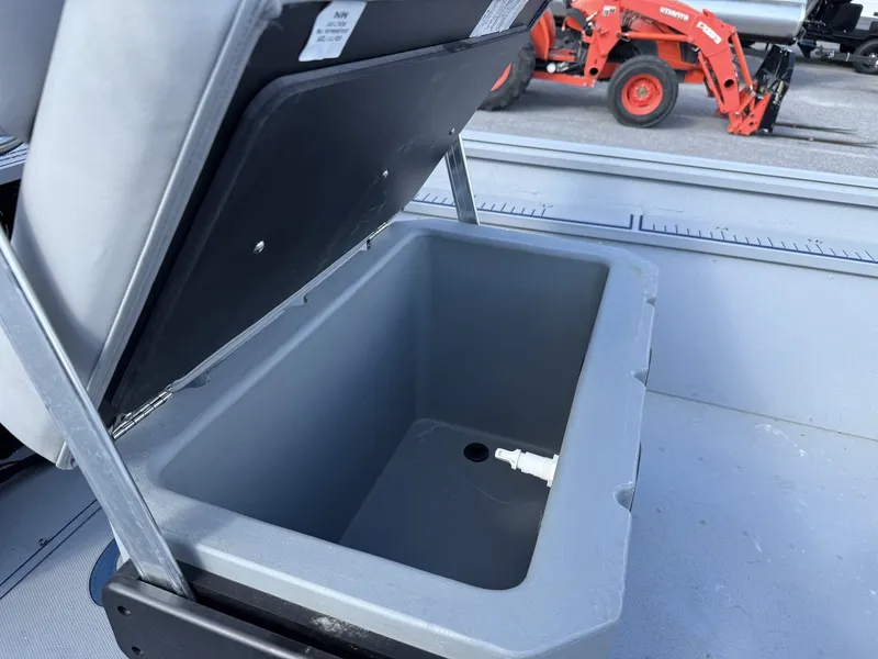 Slide: The Image of G3 Gator Tough 18 CCJ DLX 2025 - 4