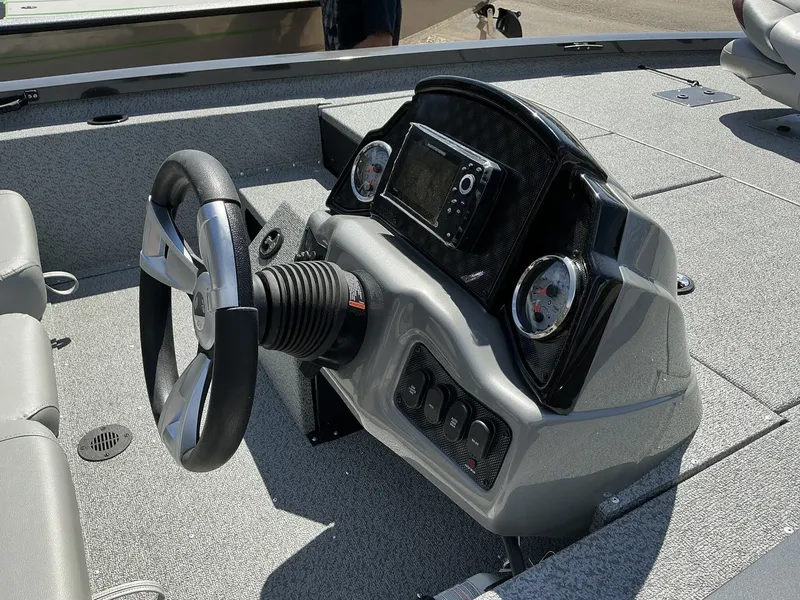 Slide: The Image of G3 Sportsman 1810 2025 - 6