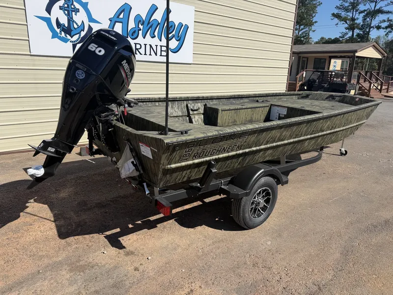 Slide: The Image of Lowe Roughneck 1860DLX 2026 - 2