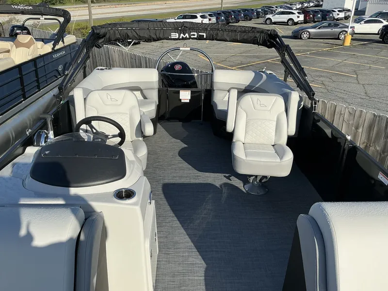 Slide: The Image of Lowe Ss 230 2025 - 14