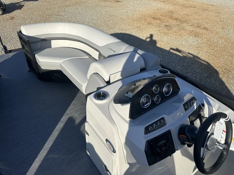 Slide: The Image of Lowe Ss 230 2025 - 15