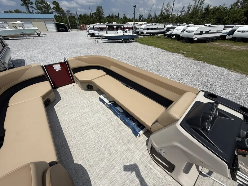 Slide: The Image of Lowe Ss 230 2025 - 3