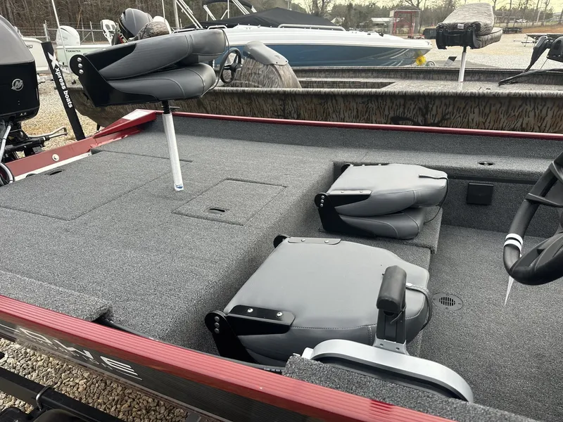 Slide: The Image of Lowe Skorpion 2025 - 5