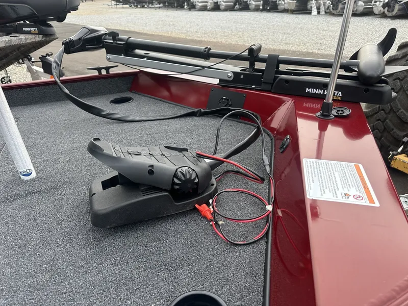 Slide: The Image of Lowe Skorpion 2025 - 8