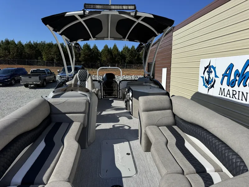 Slide: The Image of Aloha PARADISE 230 ARCH SPORT TOWER-200HP 2026 - 8