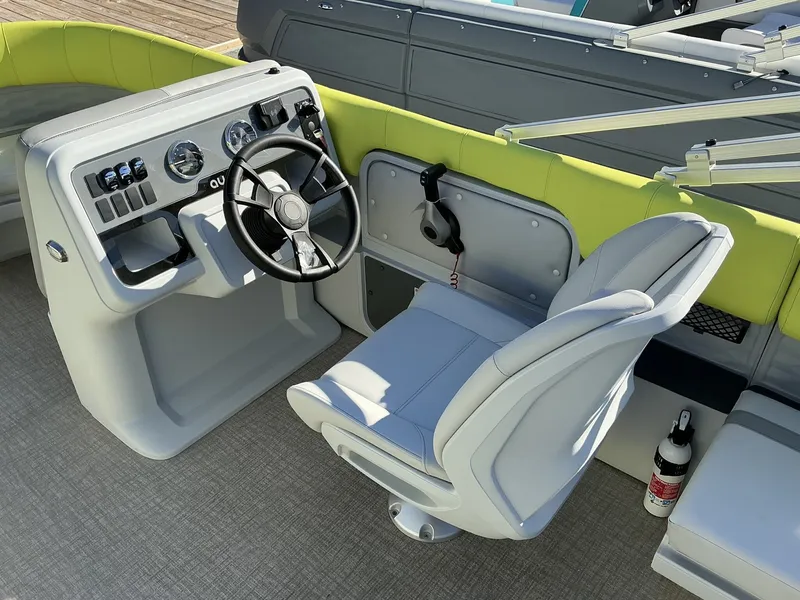 Slide: The Image of Aura Atomic 2025 - 8