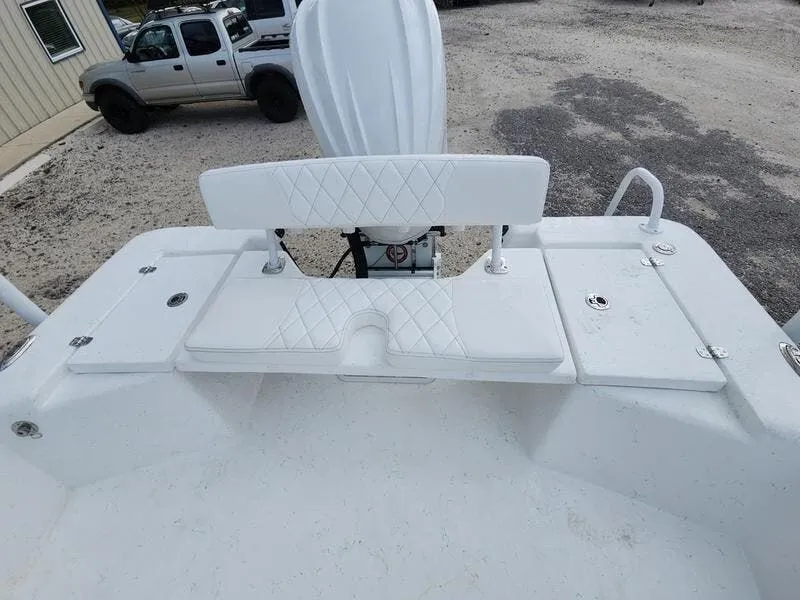 Slide: The Image of Blazer Bay 2400 2025 - 12