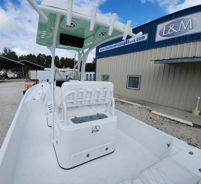 Slide: The Image of Blazer Bay 2400 2025 - 13