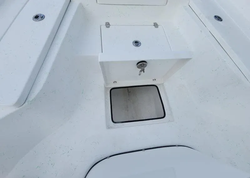 Slide: The Image of Blazer Bay 2400 2025 - 21