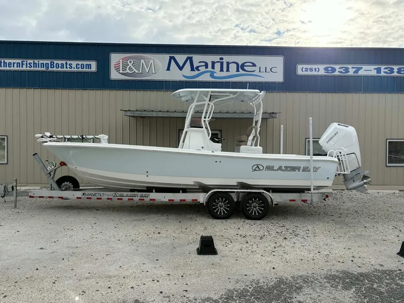 The Image of Blazer Bay 2700 Hybrid 2026 - 1