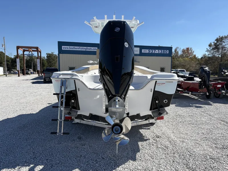 Slide: The Image of Blazer Bay Makaira 2600 2026 - 4