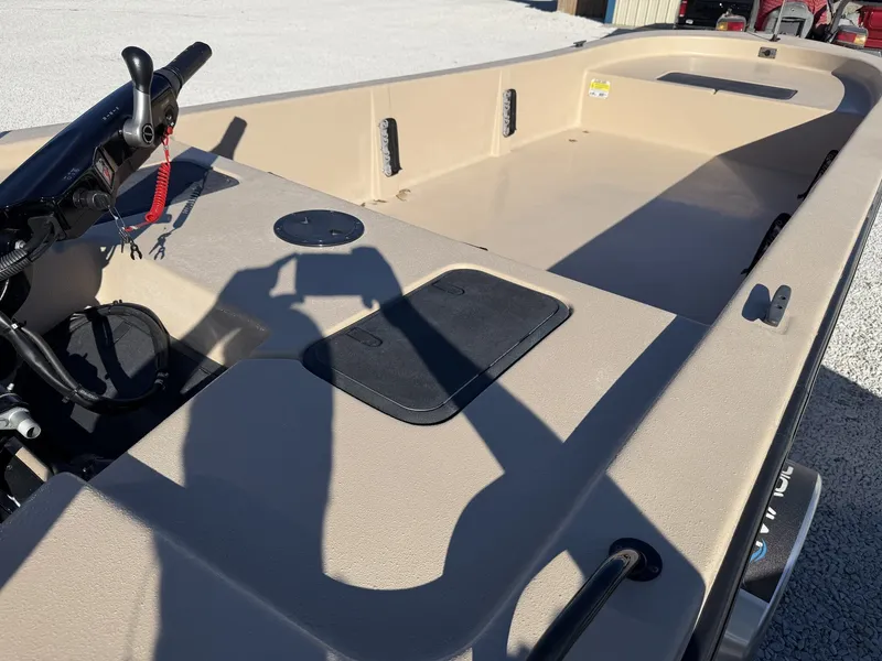 Slide: The Image of Carolina E Series 18 JVX TH 2026 - 6