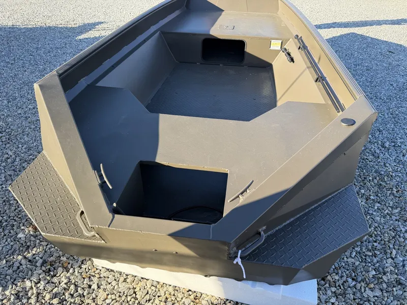 Slide: The Image of Edge Duck Boats Sportsman Series 656DB MID DECK 2026 - 3