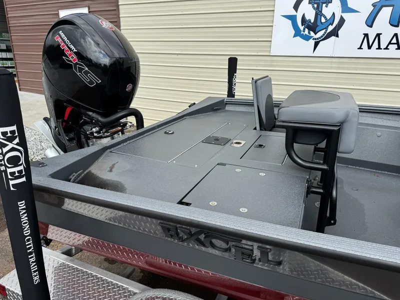 Slide: The Image of Excel Bay Pro 183 Mercury 150 2026 - 9