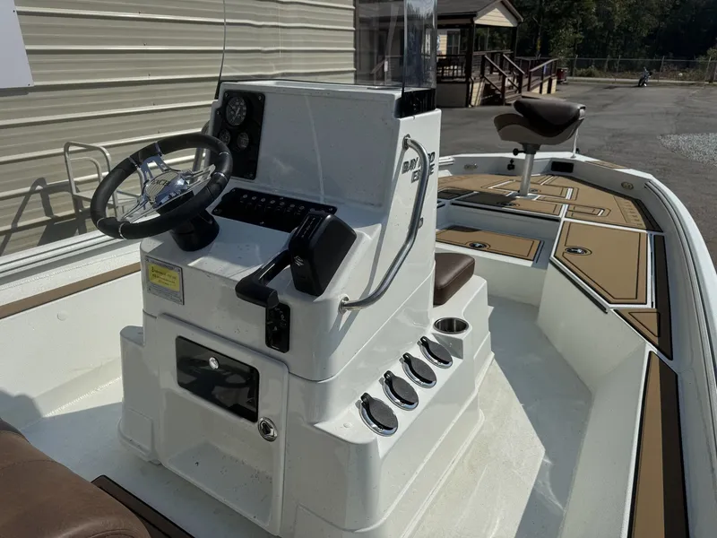 Slide: The Image of Excel 220 Bay Pro Elite 2026 - 9