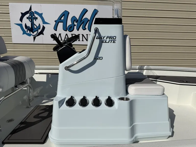 Slide: The Image of Excel 220 Bay Pro Elite 2026 - 6