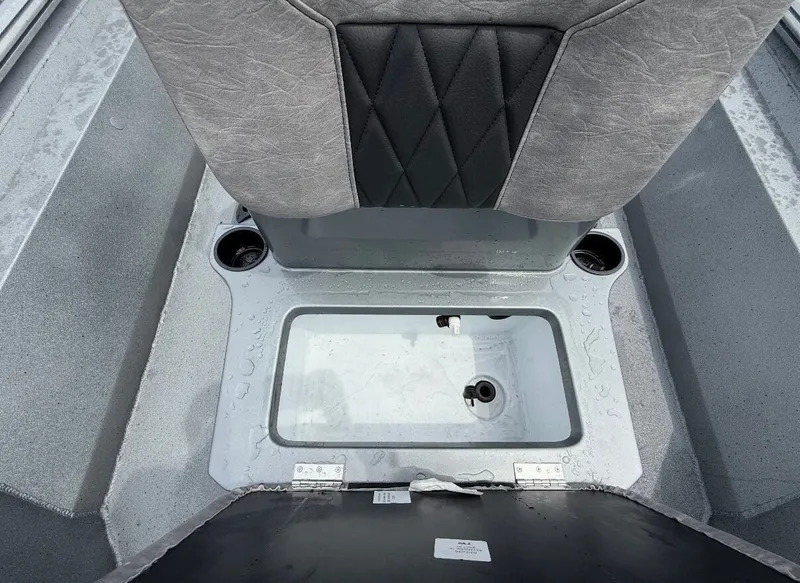 Slide: The Image of Excel 220 Bay Pro Elite 2026 - 7