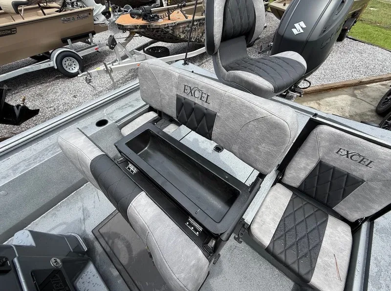 Slide: The Image of Excel 220 Bay Pro Elite 2026 - 9