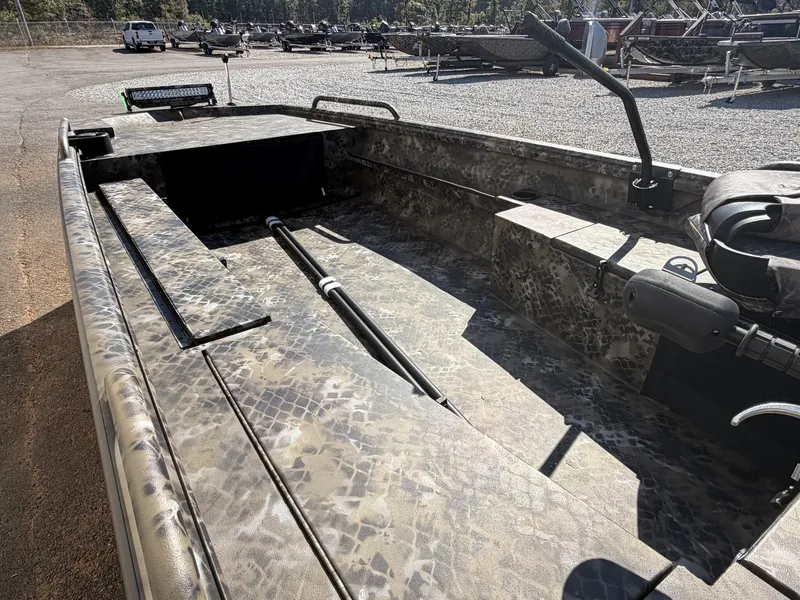 Slide: The Image of Excel 1754 Shallow Water F4 2026 - 5