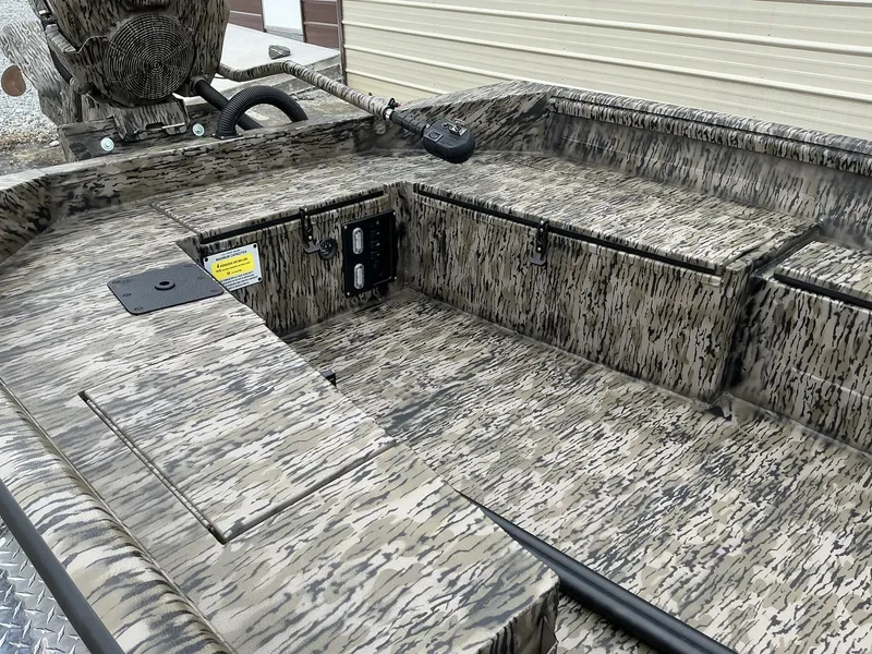 Slide: The Image of Excel 1754 Shallow Water F4 2026 - 7