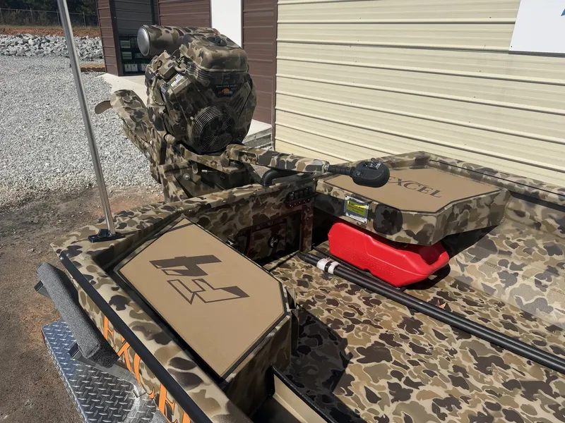 Slide: The Image of Excel 1754 Shallow Water F4 Pro 2026 - 8