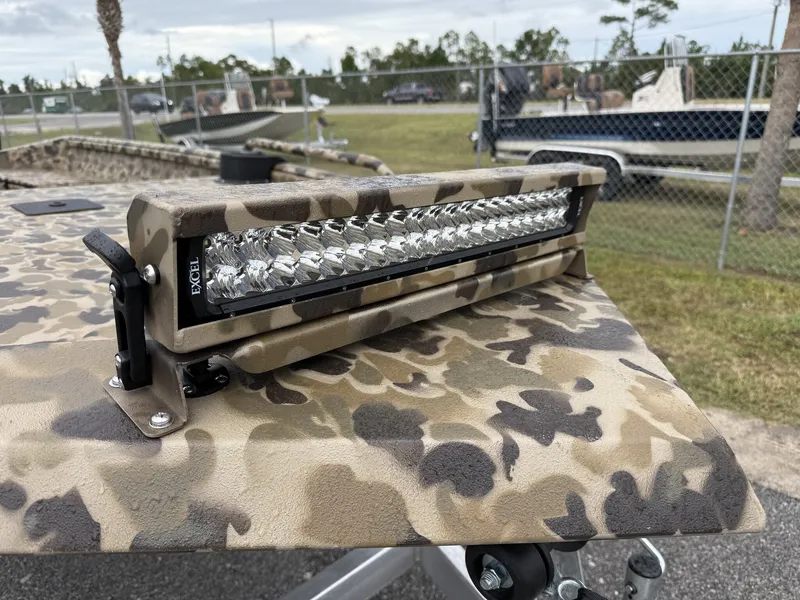 Slide: The Image of Excel Viper F4 1751-YAMHA 60 2026 - 4