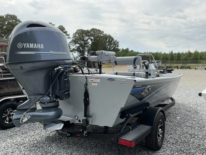 Slide: The Image of G3 Gator Tough 20 CCJ DLX 2025 - 15