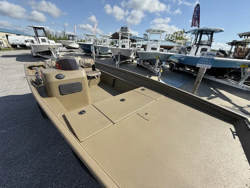 Slide: The Image of G3 Gator Tough 17 SC 2025 - 6