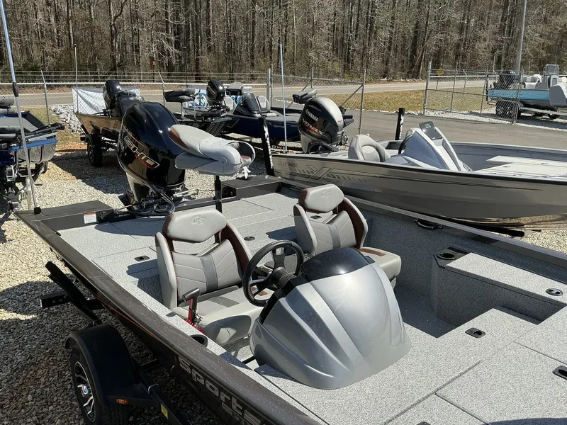 Slide: The Image of G3 Sportsman 1710 PFX 2025 - 2