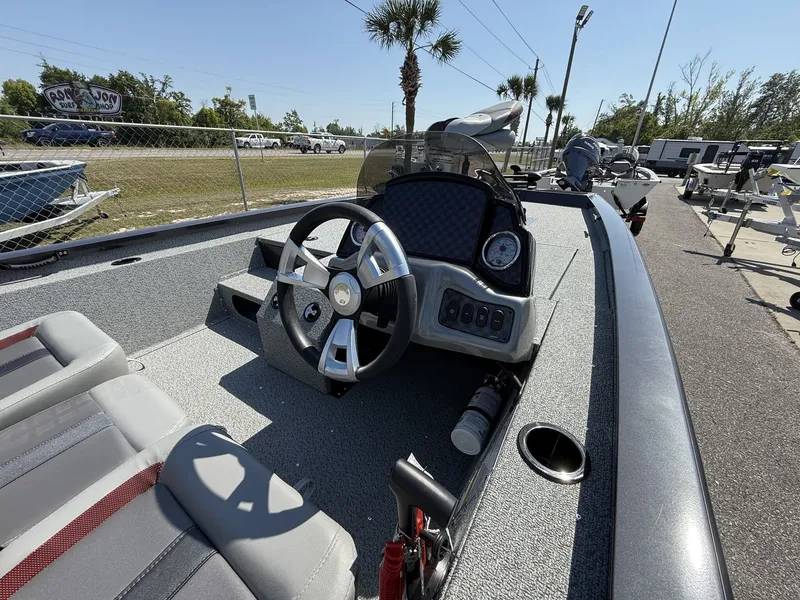 Slide: The Image of G3 Sportsman 1810 2025 - 6