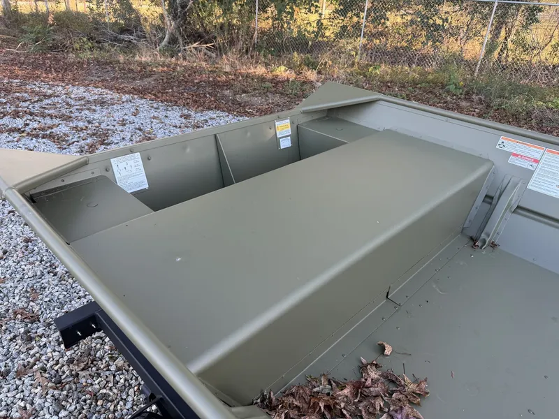 Slide: The Image of Lowe L1648 1648 AM WITH TRAILER 2026 - 5