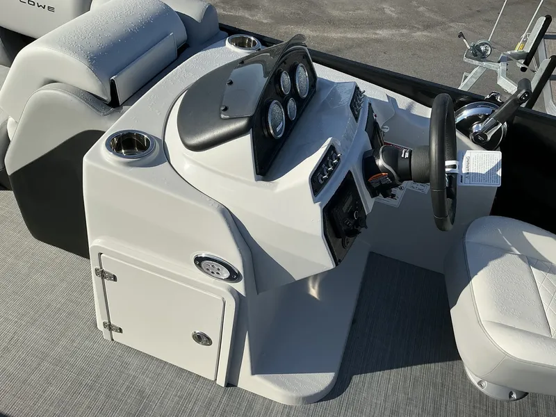 Slide: The Image of Lowe Ss 230 2025 - 8