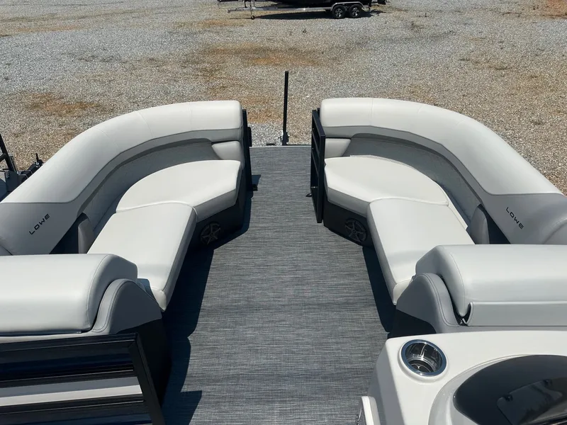 Slide: The Image of Lowe Ss 230 2025 - 5