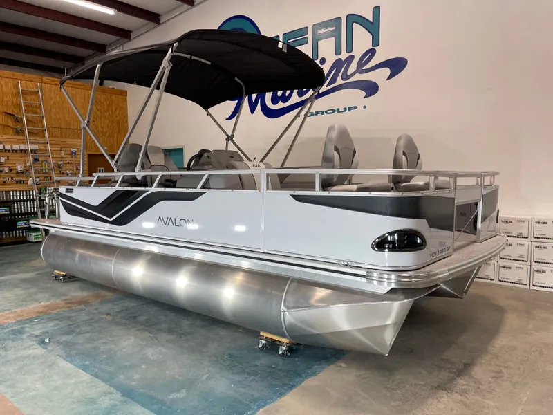 Slide: The Image of Avalon Venture Quad Fish - 19' 2026 - 3