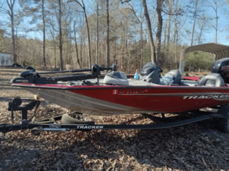 Slide: The Image of Tracker TE TXW 195 2019 - 10